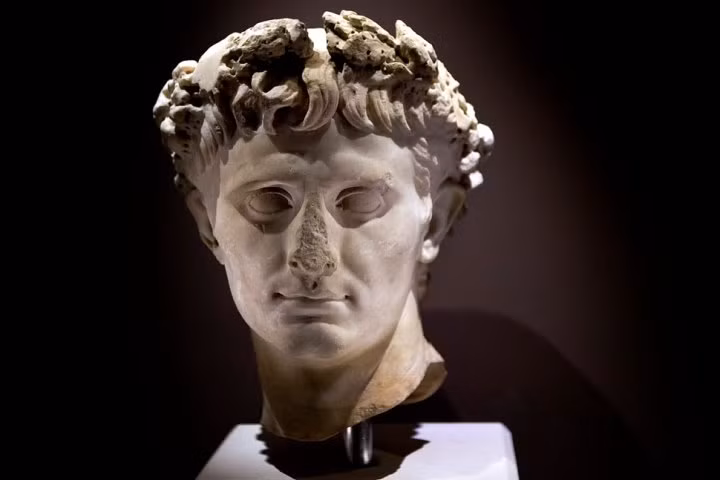 Mariamne sinh cho Herod đại đế 5 người con gồm 2 gái và 3 trai. Dù có với nhau 5 người con nhưng Mariamne vẫn ôm hận người chồng tàn ác.