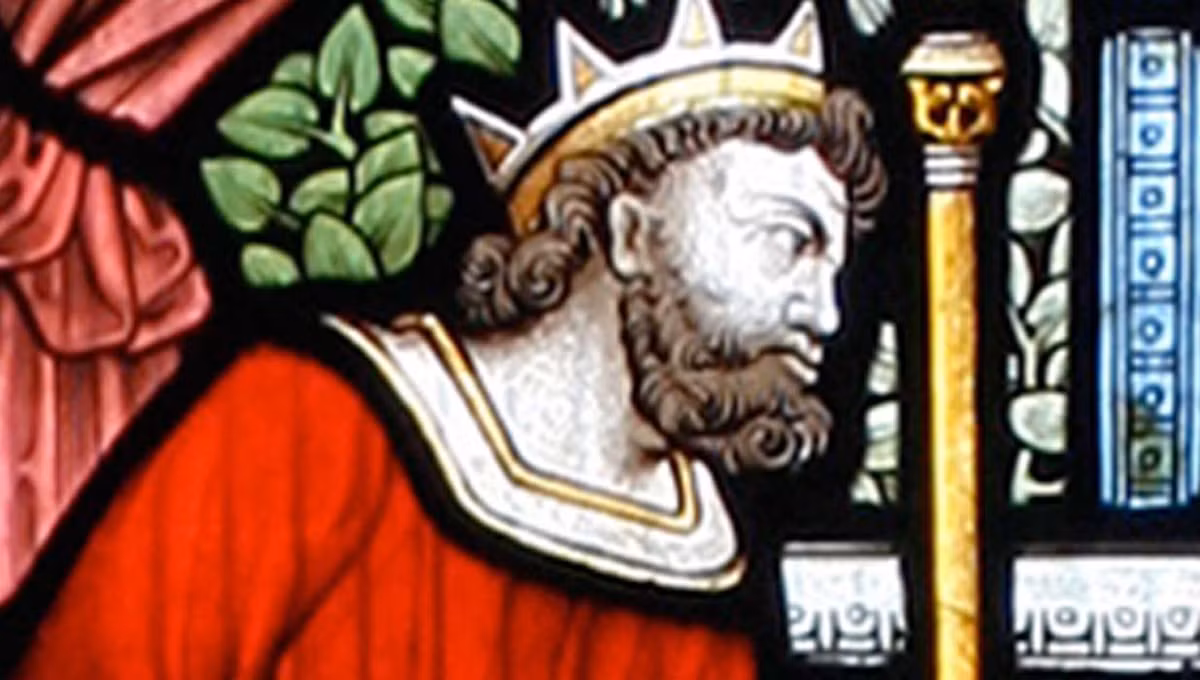 Trước khi bị xử tử, Mariamne được mô tả là một mỹ nhân tuyệt sắc khiến Herod I si mê. Theo một số tài liệu, trong khi Herod đại đế yêu cuồng si Mariamne thì người đẹp này không đáp lại tình cảm của nhà vua.