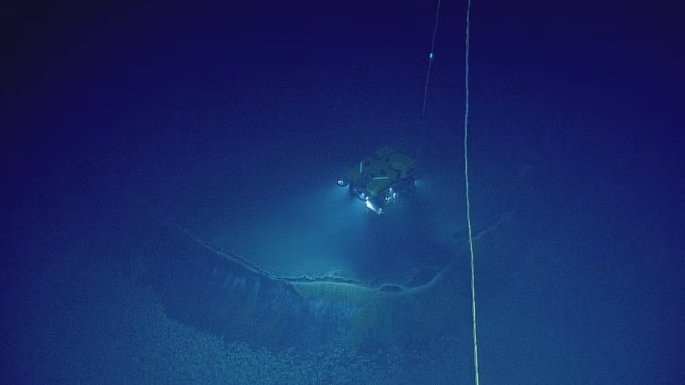 Không những vậy, bên trong hồ còn có chứa lượng độc tố lớn là hydrocarbon.