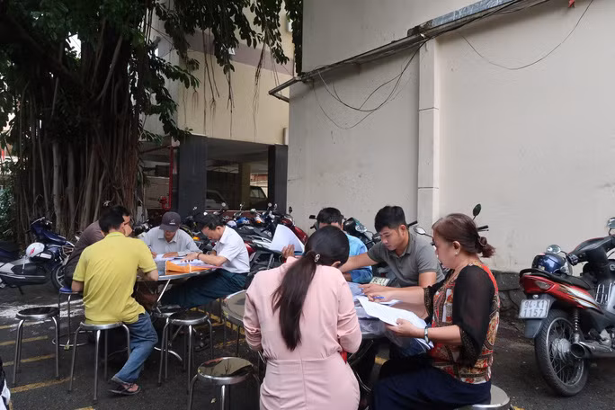 Gan 4.000 nguoi nem “qua dang” cua CEO Alibaba Nguyen Thai Luyen-Hinh-3