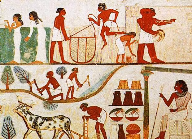 Thỉnh thoảng, nam giới Ai Cập thể hiện sự giàu có và địa vị quyền quý thông qua việc gắn thêm những viên đá quý và các sợi len xanh đỏ sặc sỡ trang trí trên đai lưng.