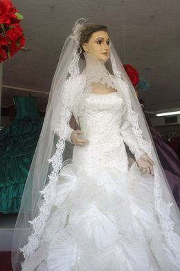 Theo các tài liệu, bà Pascuala có một người con gái xinh đẹp và hiền dịu. Con gái bà Pascuala rất thích các mẫu thiết kế váy cưới. Khi 22 tuổi, cô chuẩn bị kết hôn với một người đàn ông làm nghề hàng hải.