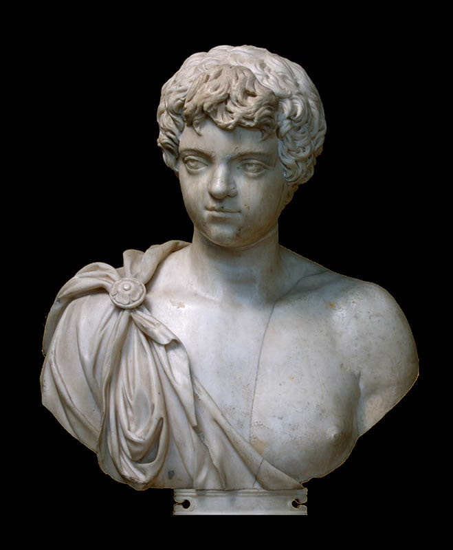 Đây là lý do khiến Elagabulus bị cấm vệ quân lao vào tấn công và giết chết khi đi trên đường năm 222. Sau khi tử vong, Elagabulus bị quân lính chặt đầu, lột trần cơ thể rồi kéo lê thi thể khắp nơi.