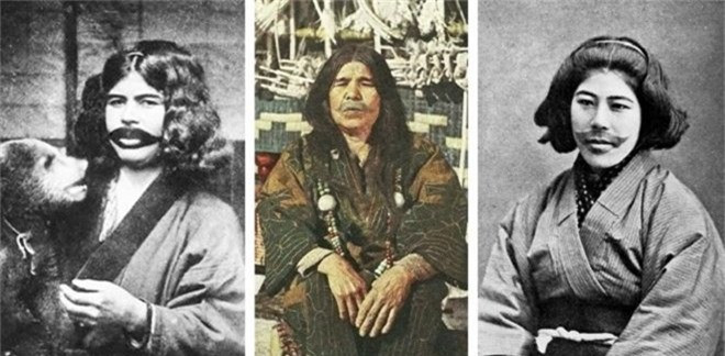 Xăm miệng cười: Trong cộng đồng người Ainu, một tộc người thiểu số ở Nhật Bản và Nga, phụ nữ có truyền thống xăm hình một khuôn miệng cười lên mặt. Họ tin rằng điều đó sẽ giúp họ lấy được chồng và tìm được sự thanh thản ở thế giới bên kia sau khi họ chết.