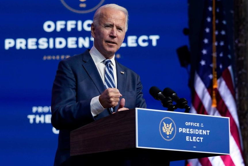 Bạn bè đặt biệt danh cho ông Biden là "bye-bye" (từ có nghĩa "tạm biệt", phát âm giống chữ "Bi" trong Biden) mỗi khi ông cố giới thiệu tên của mình với mọi người.