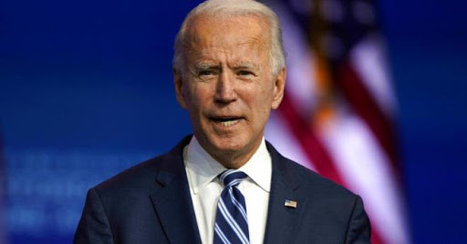 Khi học trung học, ông Biden còn bị bạn bè trong lớp tiếng Latin gán biệt danh "Joey chậm chạp" cũng vì tật nói lắp. Dù vậy, ông luôn được mẹ động viên và khắc phục tật nói lắp. Đến những năm 20 tuổi, ông có thể nói chuyện lưu loát và đạt được nhiều thành công trong sự nghiệp chính trị khiến mọi người nể phục.