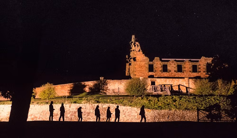 Theo người dân địa phương, những âm thanh lạ bí ẩn đó là do hồn ma của những người chết tại thị trấn Port Arthur. Họ được cho là những người có cái chết đau đớn nên linh hồn không thể siêu thoát.