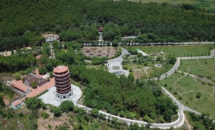 Hà Tĩnh: Nườm nượp du khách thăm Khu di tích Ngã ba Đồng Lộc - Hình 4 Ha Tinh: Nuom nuop du khach tham Khu di tich Nga ba Dong Loc-Hinh-4