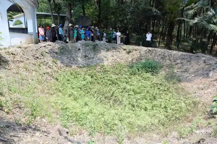 Ha Tinh: Nuom nuop du khach tham Khu di tich Nga ba Dong Loc-Hinh-3