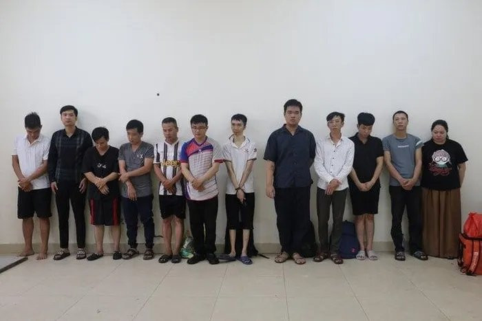 Người đàn ông tàn tật điều hành web khiêu dâm hơn 1 triệu thành viên - Hình 2 Nguoi dan ong tan tat dieu hanh web khieu dam hon 1 trieu thanh vien-Hinh-2