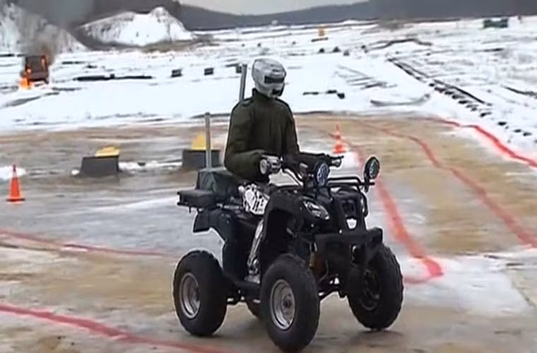 Trong cuộc thử nghiệm, robot chiến đấu Avatar đã trình diễn khả năng lái xe địa hình một cách tuyệt vời, bên cạnh đó là thực hiện bắn súng ngắn. Theo nhà thiết kế, nó có thể hoạt động ở mọi môi trường khác nhau gồm cả nơi có địa hình phức tạp.