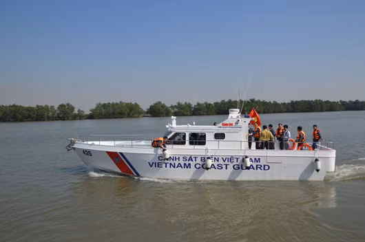 Theo doi tau tuan tra MS 50 cua CSB Viet Nam tac chien