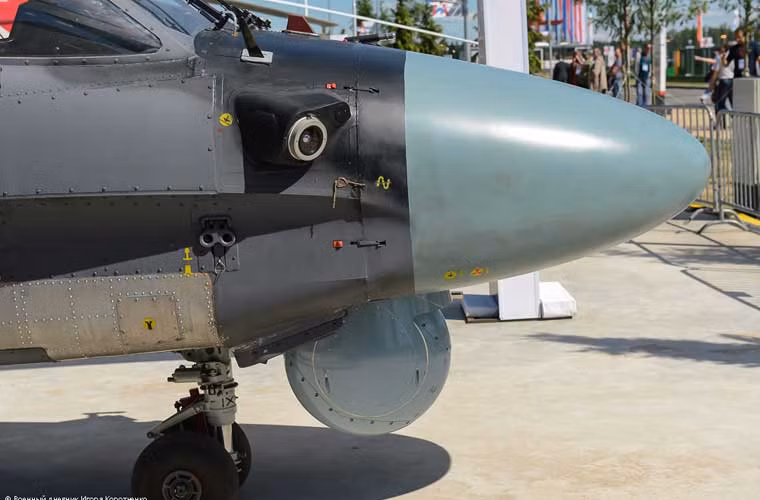 Trực thăng được trang bị hệ thống điện tử hàng không hiện đại vượt trội thế hệ Mi-24/35 trước đây. Theo đó, nó được lắp đặt radar Arbalet hoạt động trong mọi điều kiện thời tiết (đặt trong mũi); hệ thống trinh sát ngày - đêm bằng hồng ngoại Samshit; hệ thống cảnh báo laser, gây nhiễu điện tử....