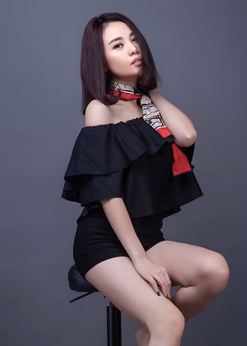 Nói về lý do quyết định chia tay người yêu đầu tiên, tình mới tin đồn của Cường Đô-la cho biết cô muốn cả hai tập trung hơn vào chuyện học hành. Dù không còn hẹn hò nhưng Thu Trang và tình cũ vẫn là bạn bè. Ảnh: Intagram nhân vật