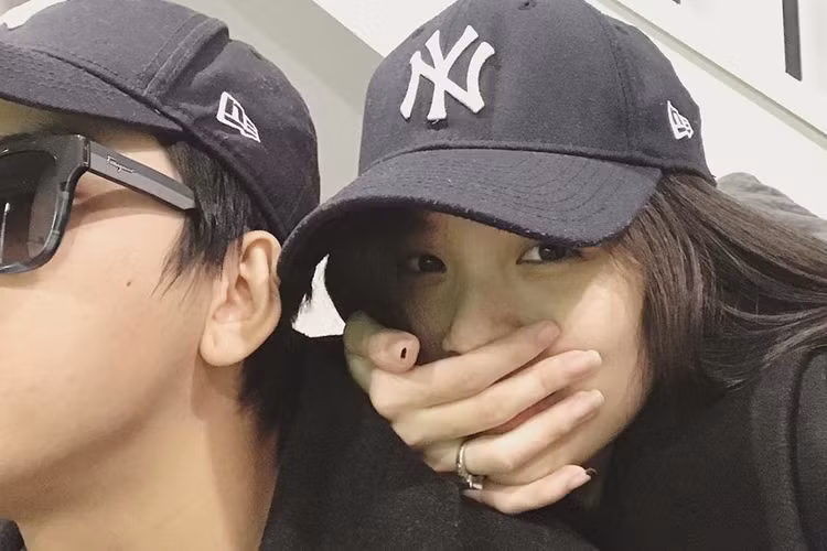 Công khai hẹn hò từ cuối tháng 10/2016, Hoài Lâm và bạn gái ngày càng mặn nồng dù gặp không ít những sóng gió. Ảnh: Instagram nhân vật