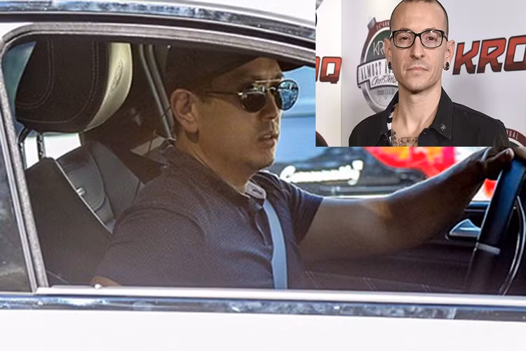 Sau tin Chester Bennington treo cổ tự tử, Joe Hahn - DJ của nhóm Linkin Park đã xuất hiện tại nhà riêng của nam ca sĩ. Ảnh: Dailymail