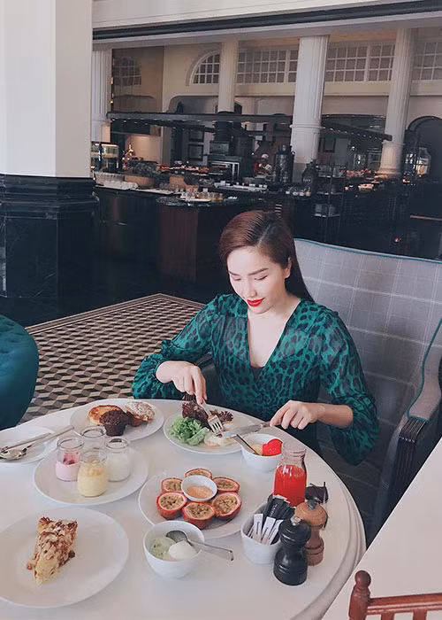 Giống nhiều sao Việt khác, Bảo Thy chọn Phú Quốc là nơi nghỉ dưỡng năm nay.