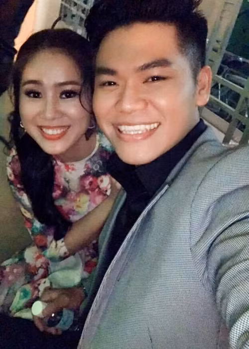 Đám cưới của Lê Phương và tình trẻ được tổ chức vào ngày 8/8 ở quê nhà cô dâu (Trà Vinh), ngày 16/8 tại quê nhà chú rể (Ninh Thuận) và ngày 18/8 tại Sài Gòn.