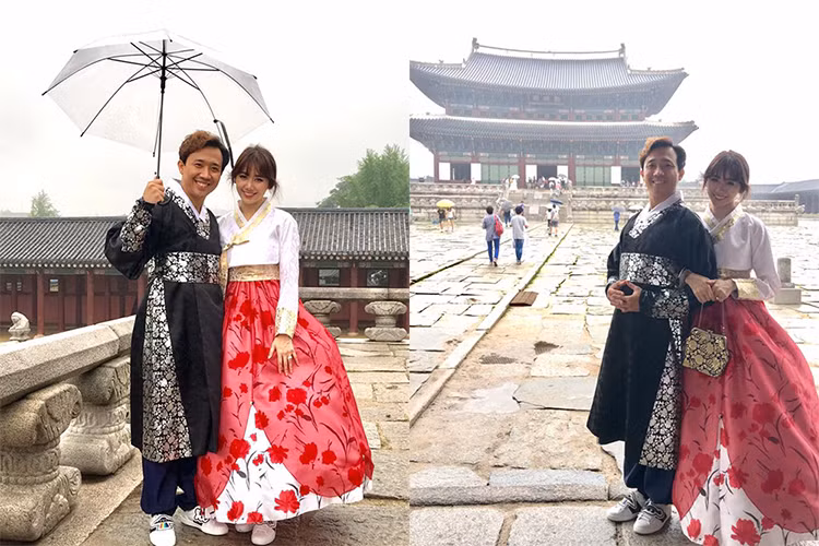 Trấn Thành khoe ảnh tình tứ bên bà xã Hari Won. "Có những khoảnh khắc không lấy máy ra chụp thì khỏi có mà tìm lại được", anh viết.