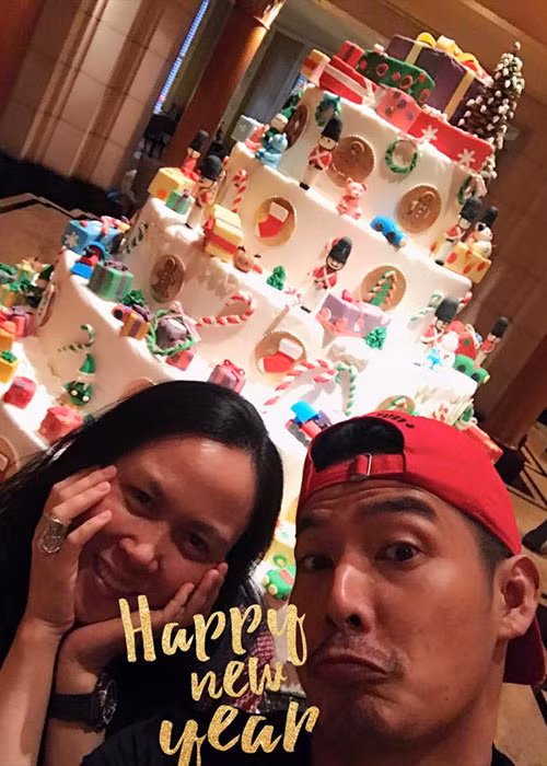 Ngọc Ngoan và Phượng Chanel không lên tiếng bất cứ điều gì về mối quan hệ của mình. Tuy nhiên, cả hai ngầm khẳng định tình cảm ngày càng mặn nồng qua những khoảnh khắc bên nhau. Ảnh: FBNV