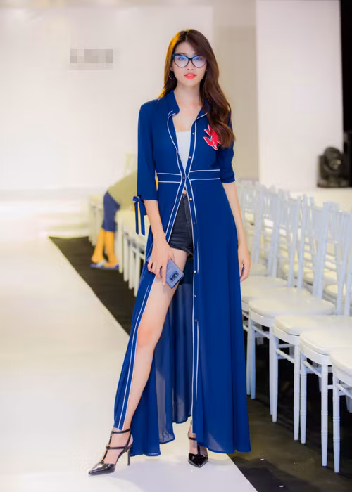 Vừa trở về Việt Nam, top 5 cuộc thi Hoa khôi Áo dài Việt Nam 2016 ngay lập tức trở lại làm việc với những dự án mới.