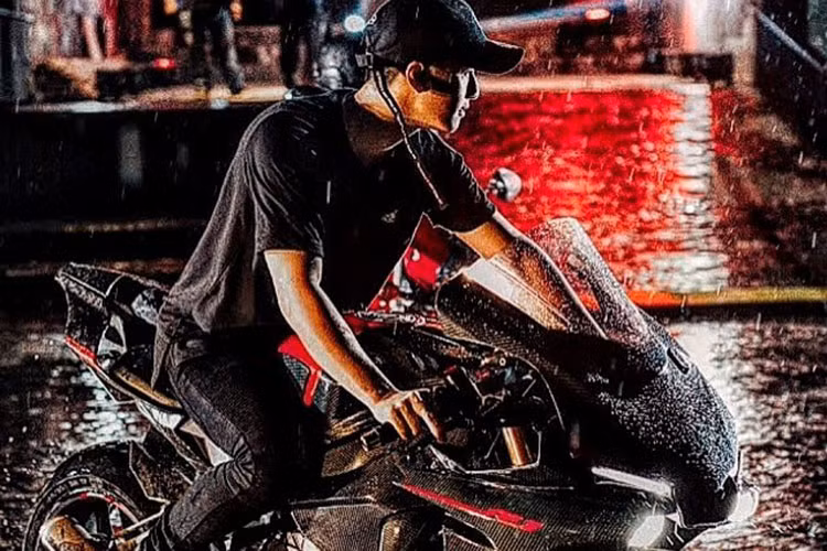 Về phía Huỳnh Anh, sau khi chia tay Hoàng Oanh, anh bất ngờ bị tố làm việc thiếu chuyên nghiệp khi không xuất hiện, để một ê-kíp chờ đợi dù nhận lời tham gia ghi hình một chương trình. Ảnh: Instagram nhân vật