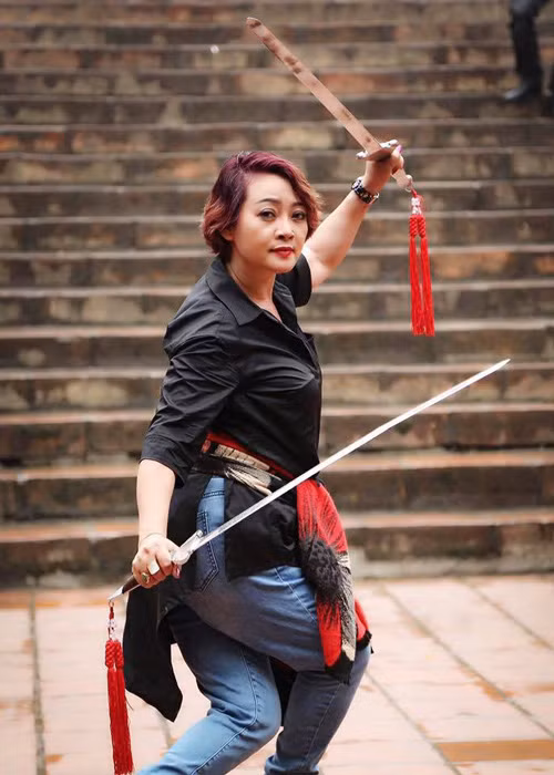 Nghệ sĩ Trà My khoe ảnh học võ thuật. "Không gì là không thể! Có chí ắt thành công", cô chia sẻ.