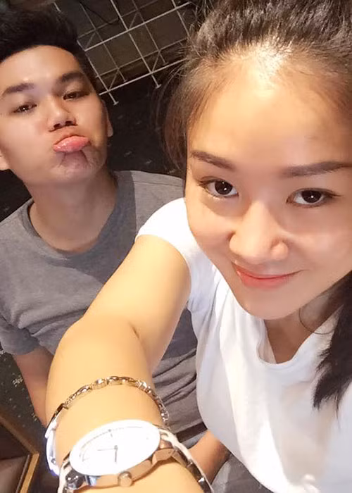 Trong tâm thư gửi fans về đám cưới, Lê Phương cho hay Trung Kiên là người đàn ông ở bên cô từ lúc này đến cuối cùng.