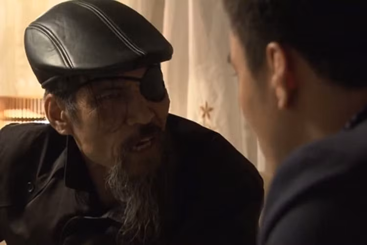 Thế “chột” là một người rất xảo quyệt. Nhân vật này từng dụ dỗ Lê Thành đi theo mình. Ảnh: Saostar