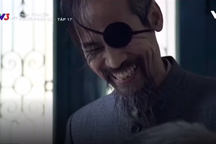 Thế “chột” được mệnh danh là “lão bạo chúa”. Nhân vật nham hiểm, lạnh lùng này luôn đối đầu với ông trùm Phan Quân. Ảnh: VTV