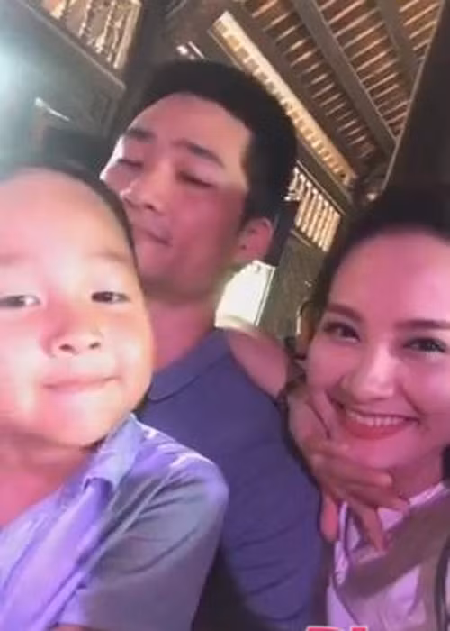 Cuộc sống của nữ diễn viên phim "Sống chung với mẹ chồng" vẫn hạnh phúc mặc ồn ào. Ông xã của cô cũng khẳng định rất tin tưởng vợ. Ảnh: Blog tâm sự