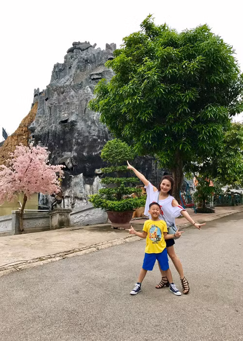 Sau khi bộ phim "Sống chung với mẹ chồng" lên sóng, Bảo Thanh bỗng vụt sáng. Cô đắt show sự kiện và quảng cáo. Cuộc sống riêng tư của Bảo Thanh cũng được chú ý hơn. Ảnh: FBNV