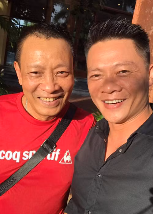 Buổi tiệc chia tay nhà báo Lại Văn Sâm có sự tham dự của các BTV, MC nổi tiếng của VTV: BTV Quang Minh (trong ảnh), MC Minh Hà, MC Hoa Thanh Tùng...Ảnh: FBNV