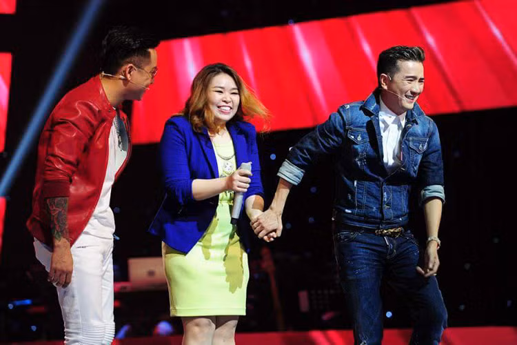 Năm 2015, Thái Bảo Trâm tham gia cuộc thi The Voice. Thời điểm này, cô sở hữu thân hình khá mũm mĩm (80 kg). Ảnh: FBNV