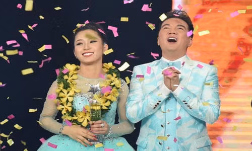 Da phan giam khao truyen hinh thuc te dang “ngoi nham cho”?