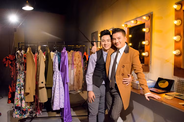 Luôn quý mến Hoài Lâm, Mr Đàm từng nhiều lần nhắn tin cho các ông chủ phòng trà tạo điều kiện cho học trò trở lại sân sân khấu. Ảnh: Vietnamnet