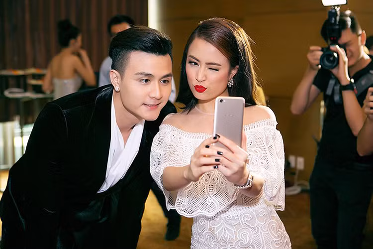 Fans rất nóng lòng Hoàng Thùy Linh và Vĩnh Thụy nhanh chóng lên tiếng xác nhận chuyện tình cảm. Ảnh: FBNV