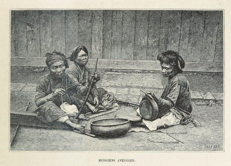 Những người chơi nhạc trên đường phố.