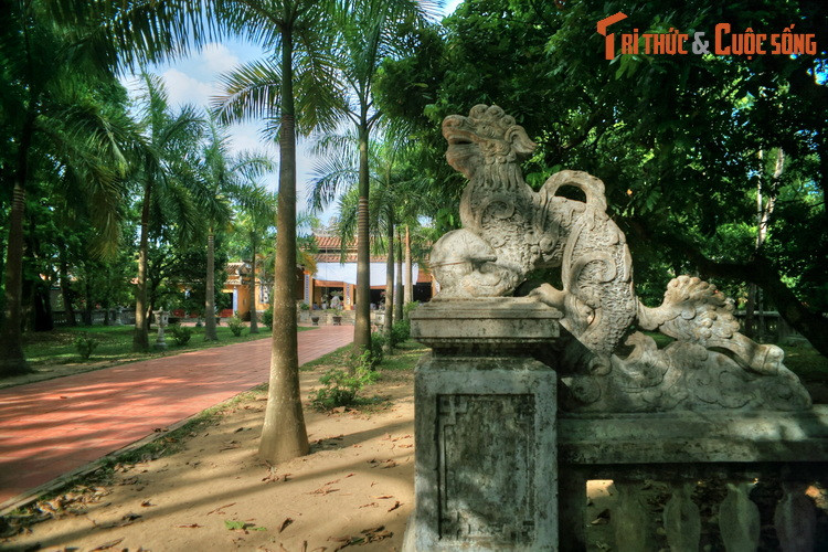 Trải qua các biến cố lịch sử như vụ kinh đô thất thủ năm 1882 và năm 1885, hầu hết các kiến trúc xưa của chùa Diệu Đế đều bị phá hủy, cảnh chùa tang thương đến nao lòng. Đây là số phận của rất nhiều ngôi chùa khi đất nước rơi vào tay giặc.