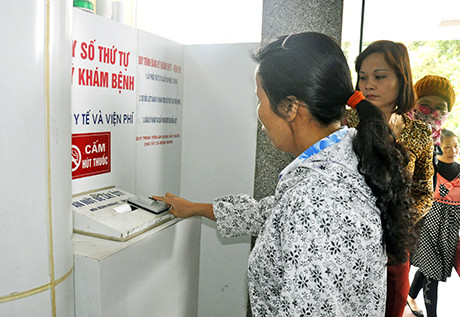 Benh vien dau tien cho phep nhan tin lay so kham benh