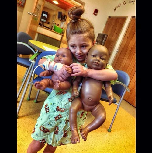 Vừa qua, một bác sĩ tại Bệnh viện Nhi Boston (Mỹ) đã đồng ý chữa trị cho cô bé.