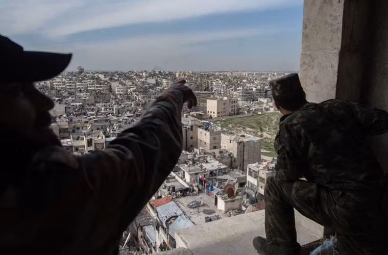 Toàn cảnh đổ nát ở Aleppo nhìn từ trên cao xuống.