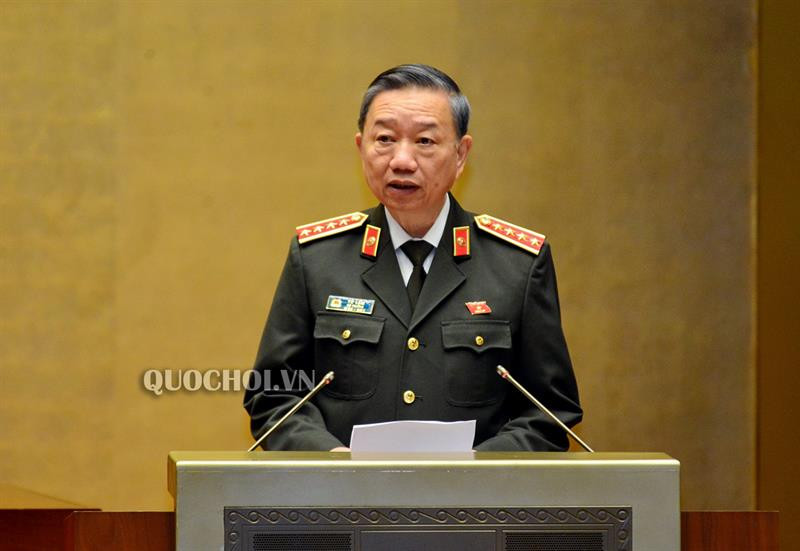 Bo truong CA chi dao xac minh CSGT Dong Nai bi to bao ke xe tai: Xu ly nghiem neu sai pham