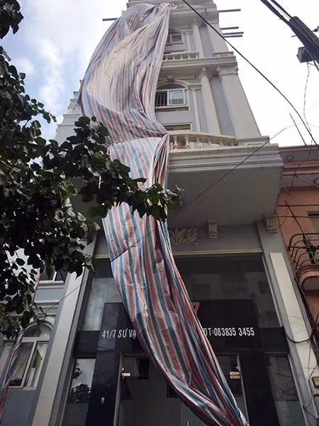 Chanh thanh tra xay nha sai pham 7 nam: Q.10 khong “thang tay” tri vi sao?