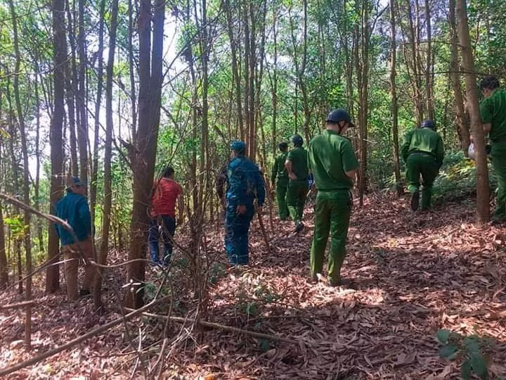 Nu tai xe taxi bi troi tren nui: Doi tuong rut dao noi “duoc thue giet gia 100 trieu dong”