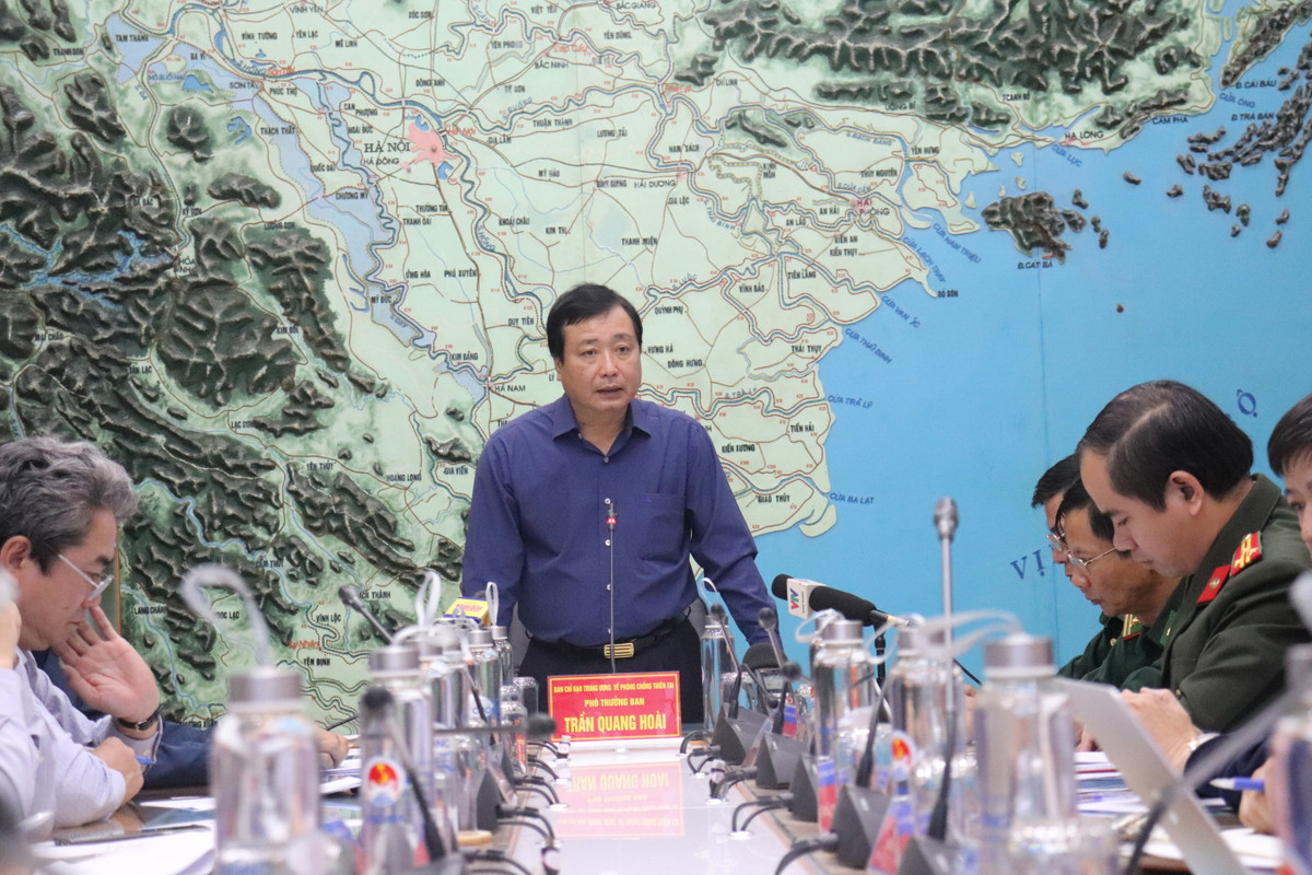 Bao so 6 vao Quang Ngai – Khanh Hoa: Quyet liet so tan dan, tam dong cua san bay