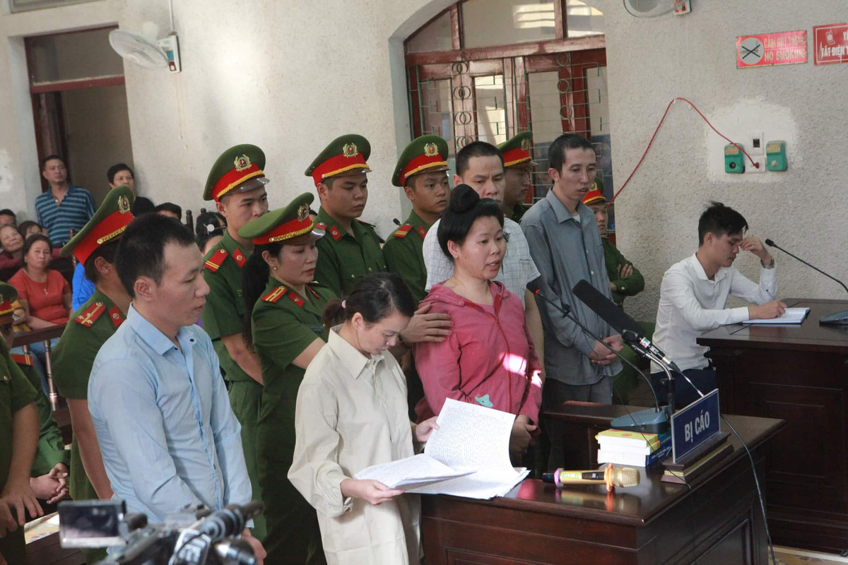 Dù Trần Thị Hiền chối tội nhưng các bị cáo khác đã thừa nhận hành vi phạm tội. Viện kiểm sát thấy hoàn toàn có đủ căn cứ xác định 5 bị cáo đã mua bán trái phép chất ma túy. Riêng Vì Văn Toán còn phạm thêm tội Chứa chấp sử dụng trái phép chất ma túy. Hành vi các bị cáo nguy hiểm cho xã hội, các bị cáo đều có đủ nhận thức pháp luật nhưng vẫn thực hiện hành vi phạm pháp. Mục đích Hiền và đồng phạm mua bán hàng cấm để kiếm lời. 