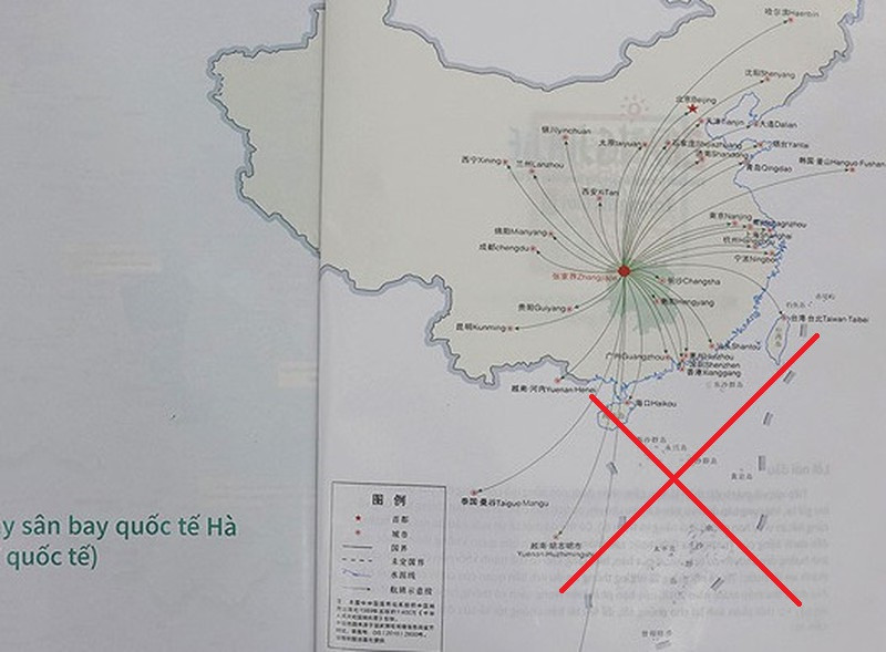 Hình ảnh "đường lưỡi bò" phi pháp trong cuốn cẩm nang.