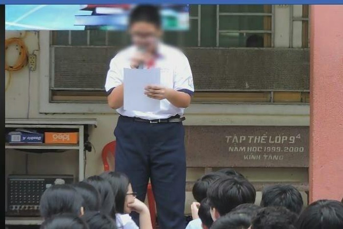 Nam sinh bi ky luat cong khai MXH: Xu ly lanh dao THCS Ngo Quyen the nao?