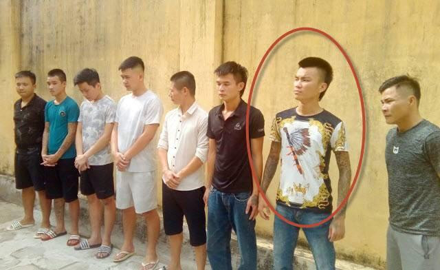 Nguyễn Sỹ Cầu là một nhân vật khá nổi tiếng trên mạng xã hội với cái tên "Long 9 ngón" (do ngón trỏ bàn tay phải không còn nguyên vẹn) và có 3 tiền án.“Long 9 ngón” sở hữu kênh Youtube và thường xuyên đăng video livestream có nội dung rao giảng "đạo lý giang hồ nhảm", hoặc chửi bới, khiêu chiến với các giang hồ mạng khác nhằm câu view, trong đó có cả đàn em của Khá bảnh.